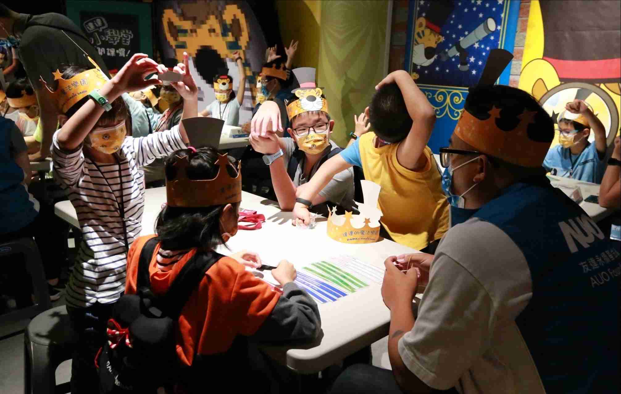 MG电玩以永续理念推动全人教育计划，，内外结盟储备科普教育人才，，，荣获亚太永续行动奖社会共融面的金奖肯定